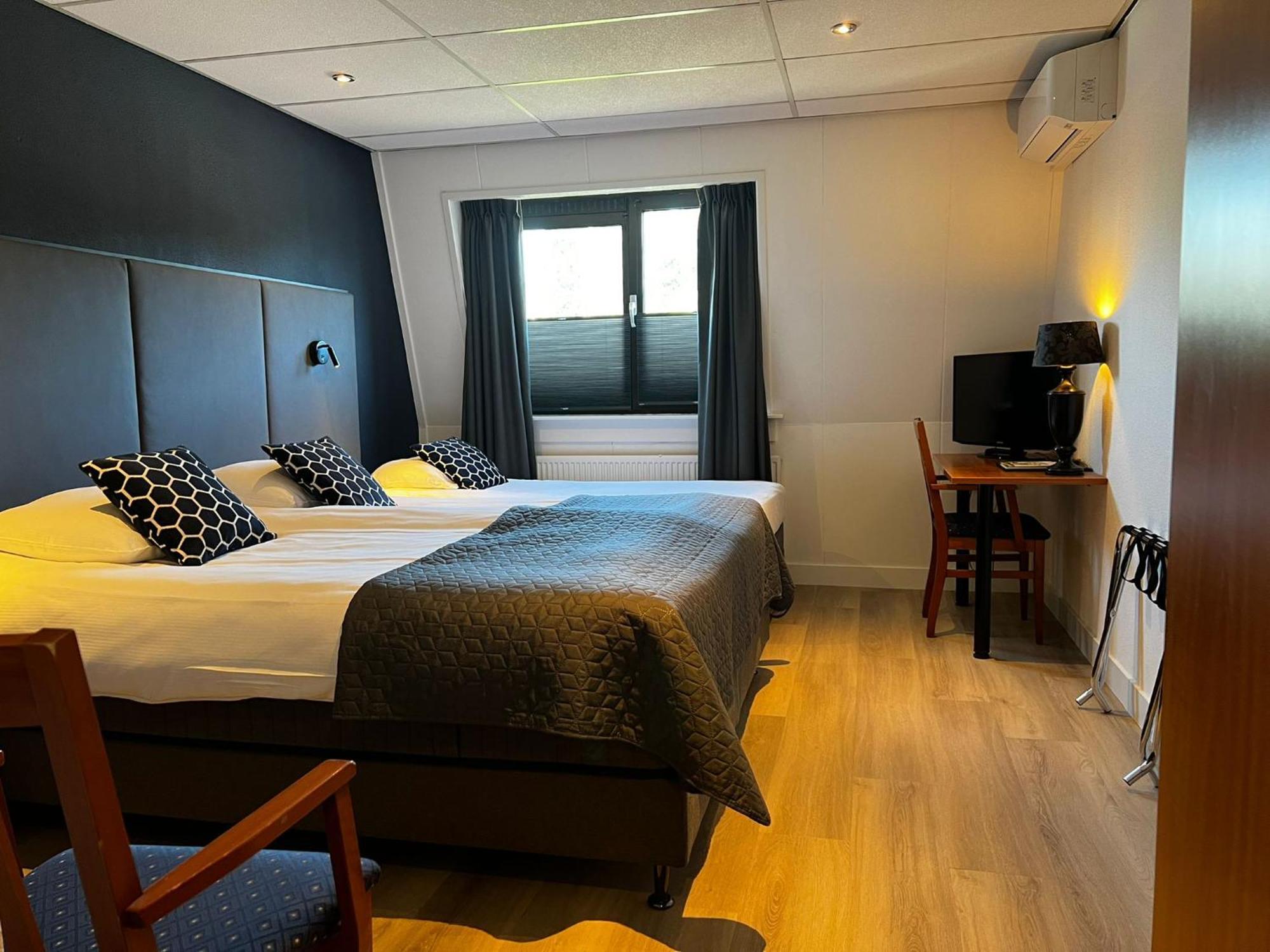 Hotel Wapen Van Delden Bagian luar foto